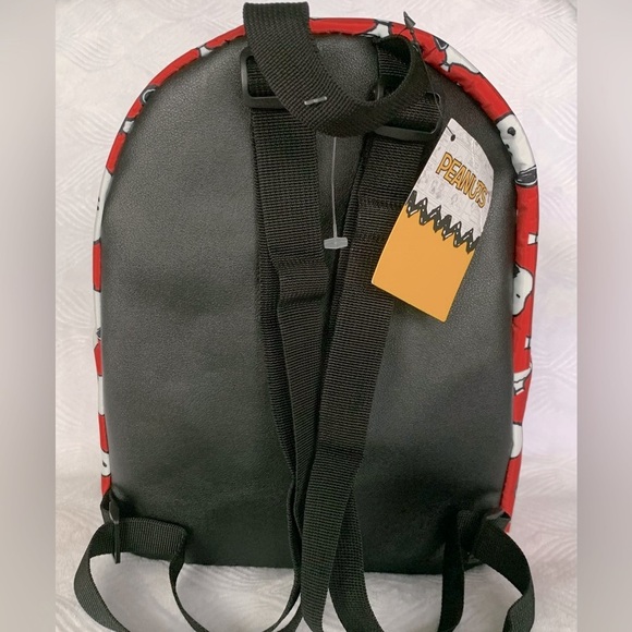 Peanuts Snoopy Backpack - Picture 5 of 10